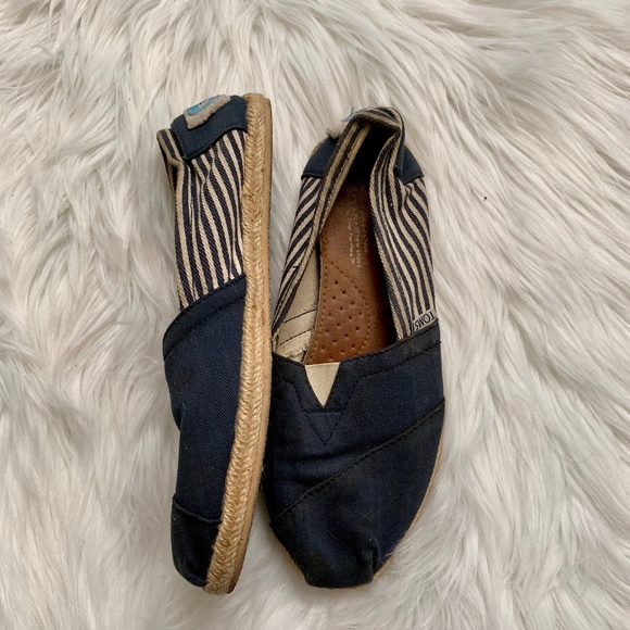 TOMS | Blue and White Stripe Espadrille Flats - Picture 4 of 6